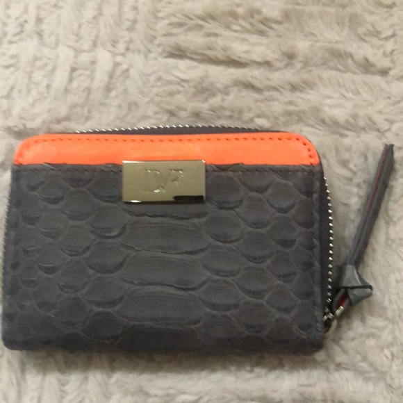 Diane Von Furstenburg Zip Around python card wallet - Picture 3 of 16